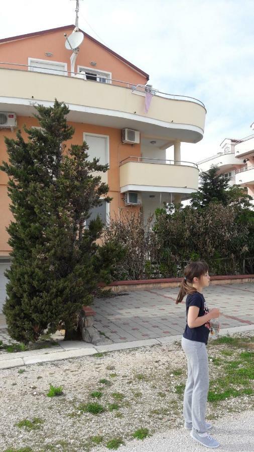 Marina & Luka Διαμέρισμα Povljana Εξωτερικό φωτογραφία